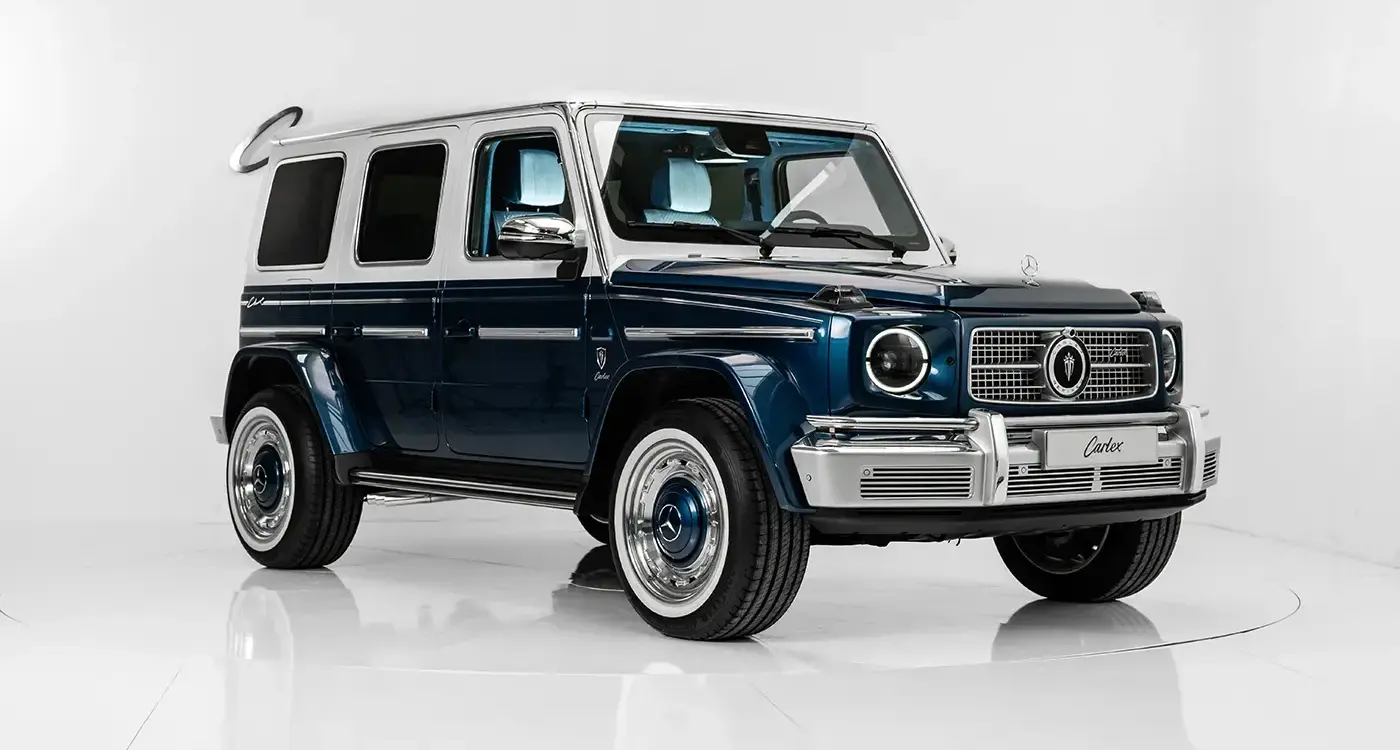Carlex Azzurra Vintage, zweifarbiger Mercedes-AMG G63 mit Vintage-Designelementen, blau-weiß lackiert.