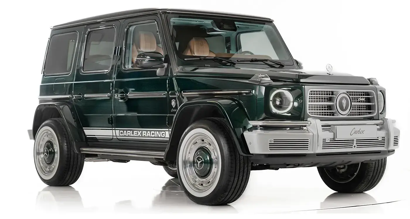Carlex G63 Racing Green Vintage SUV mit handgebürsteter, dunkelgrüner Lackierung und sportlicher Optik