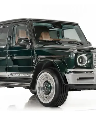 Carlex G63 Racing Green Vintage SUV mit handgebürsteter, dunkelgrüner Lackierung und sportlicher Optik