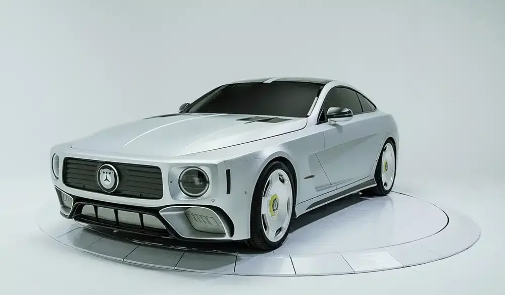 Silberner Delor.i.am auf Basis des AMG GT 63 S mit kantigem Design und Bärenlogo auf der Front.