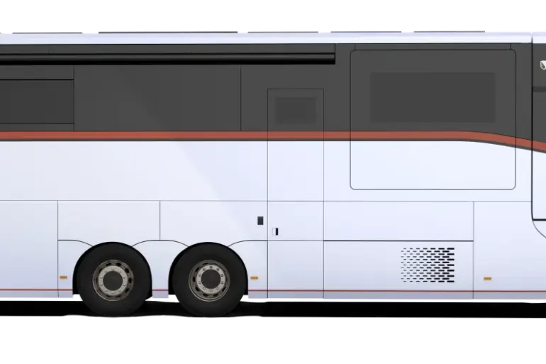 Seitenansicht des Dembell Large Garage Luxus-Reisemobils auf Mercedes-Benz Actros Gigaspace-Chassis.