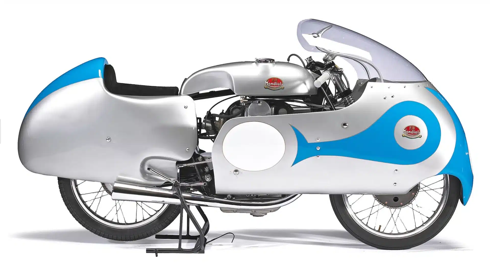 Silber-blaues 1957er Grand-Prix-Motorrad mit umfassender Dustbin-Verkleidung im Profil