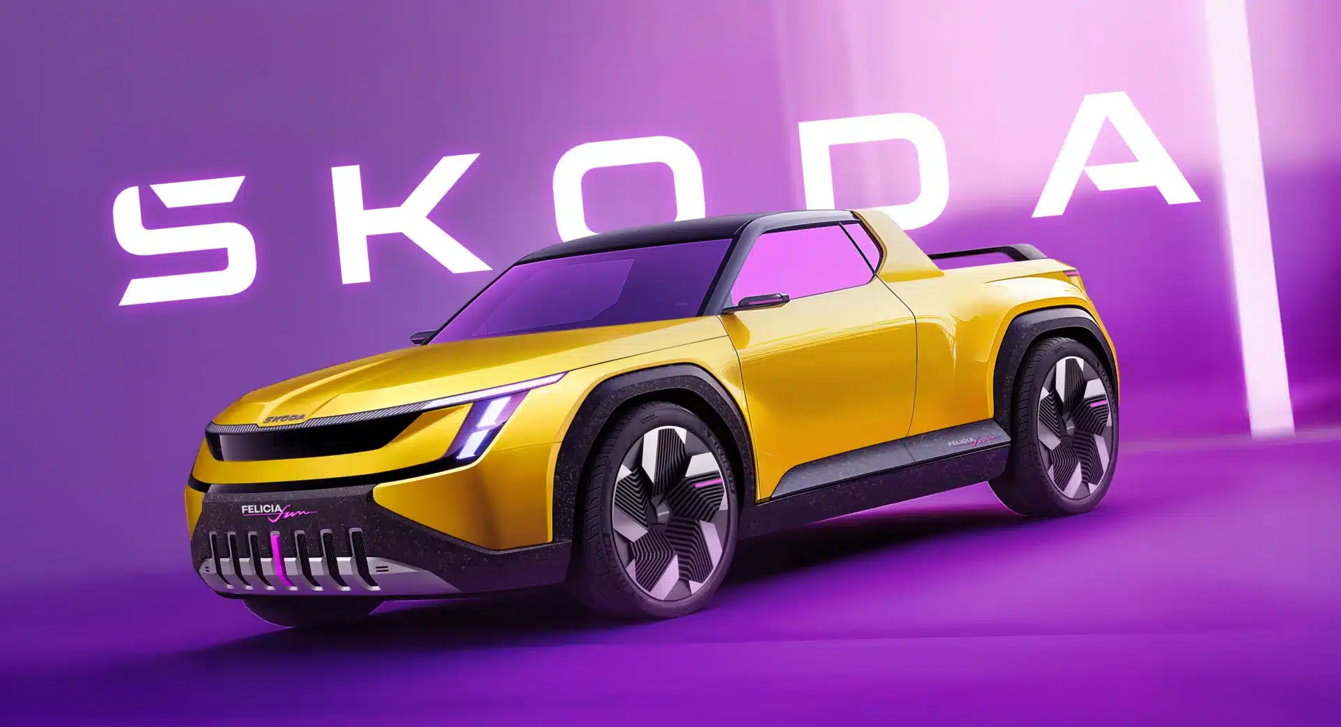 Gelbe Skoda Felicia Fun Designstudie mit modernen LED-Elementen vor violettem Hintergrund.