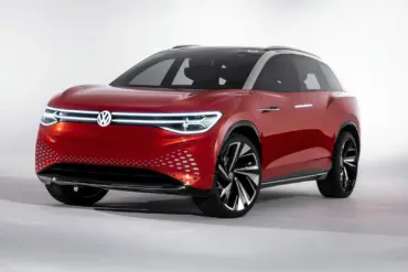 Rotes Volkswagen ID. ROOMZZ Elektro-SUV-Konzept mit markanten LED-Leuchten und futuristischem Design