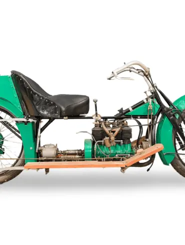 Wilkinson TAC Motorrad, Baujahr 1909, mit grünem Rahmen, Vierzylindermotor und ungewöhnlich langem, gepolstertem Sitz