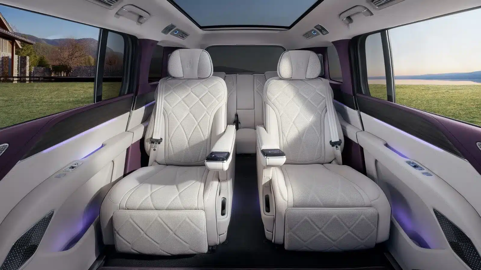 Innenraum des YangWang U8L mit Executive-Sitzen in Nappaleder, Ambiente-Beleuchtung und großzügigem Raumgefühl.