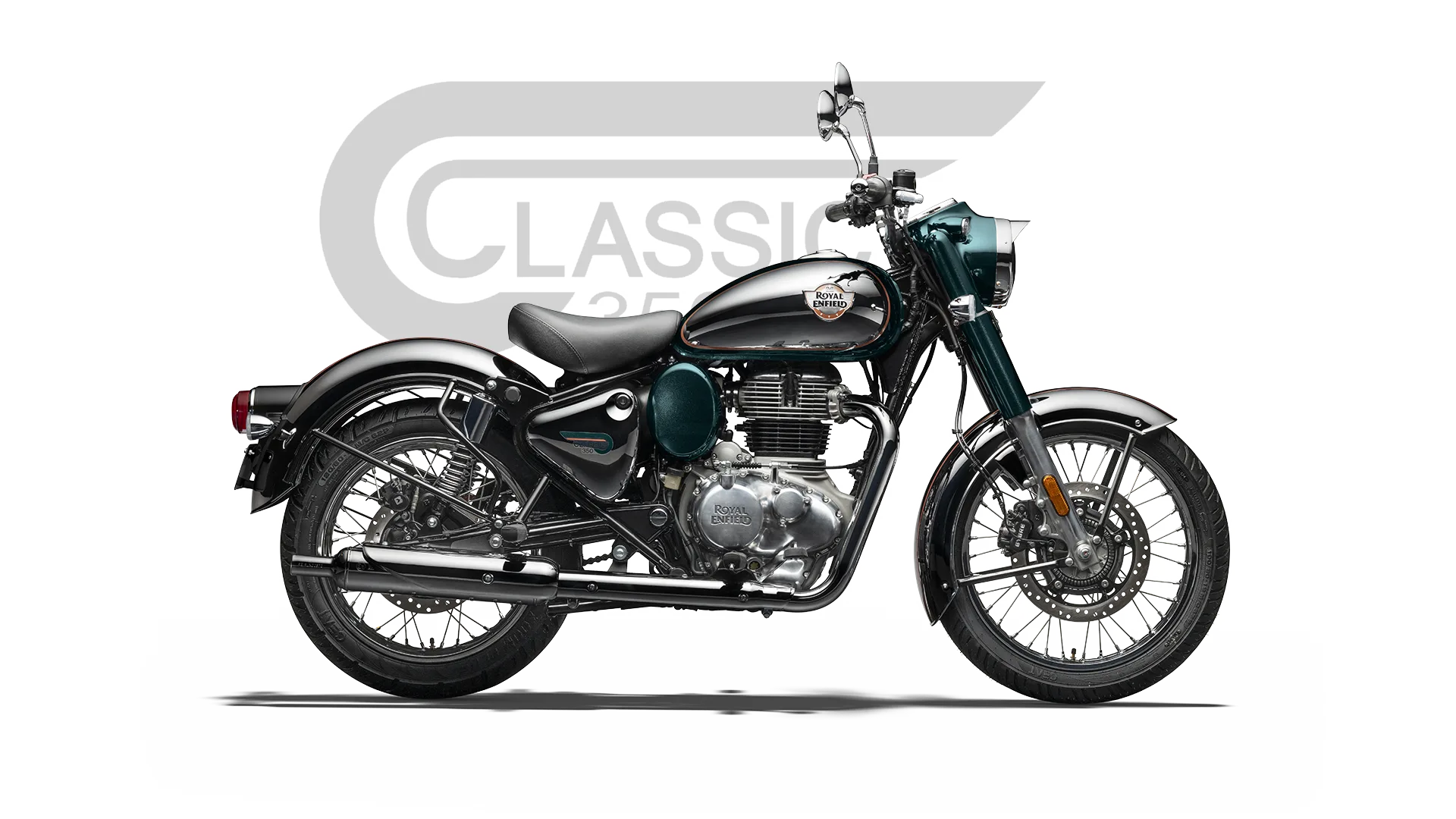 Royal Enfield Classic 350 Motorrad in der Farbe Jodhpur Blue, Seitenansicht vor weißem Hintergrund mit Logo