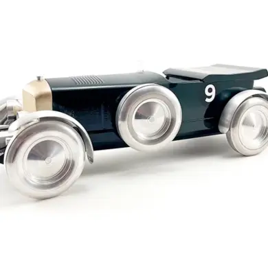 Modellauto 28 Tourer, Hommage an den Bentley Blower, aus Holz und Aluminium gefertigt