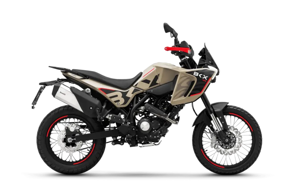 Benelli BKX 125 Adventure-Motorrad in Seitenansicht