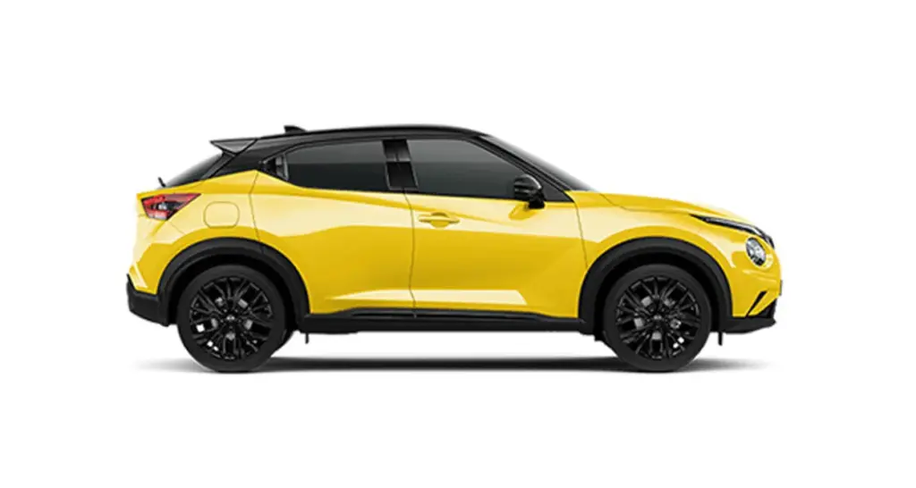 Nissan Juke in gelber Lackierung von der Seite