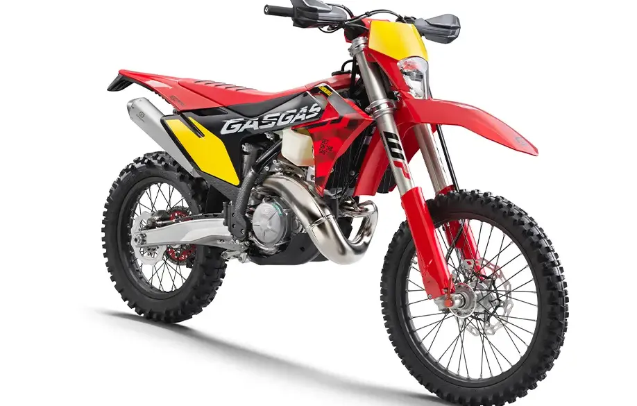 GASGAS EC 300 GP 2025 Enduro-Motorrad, rote, schwarze und gelbe Akzente, Seitenansicht