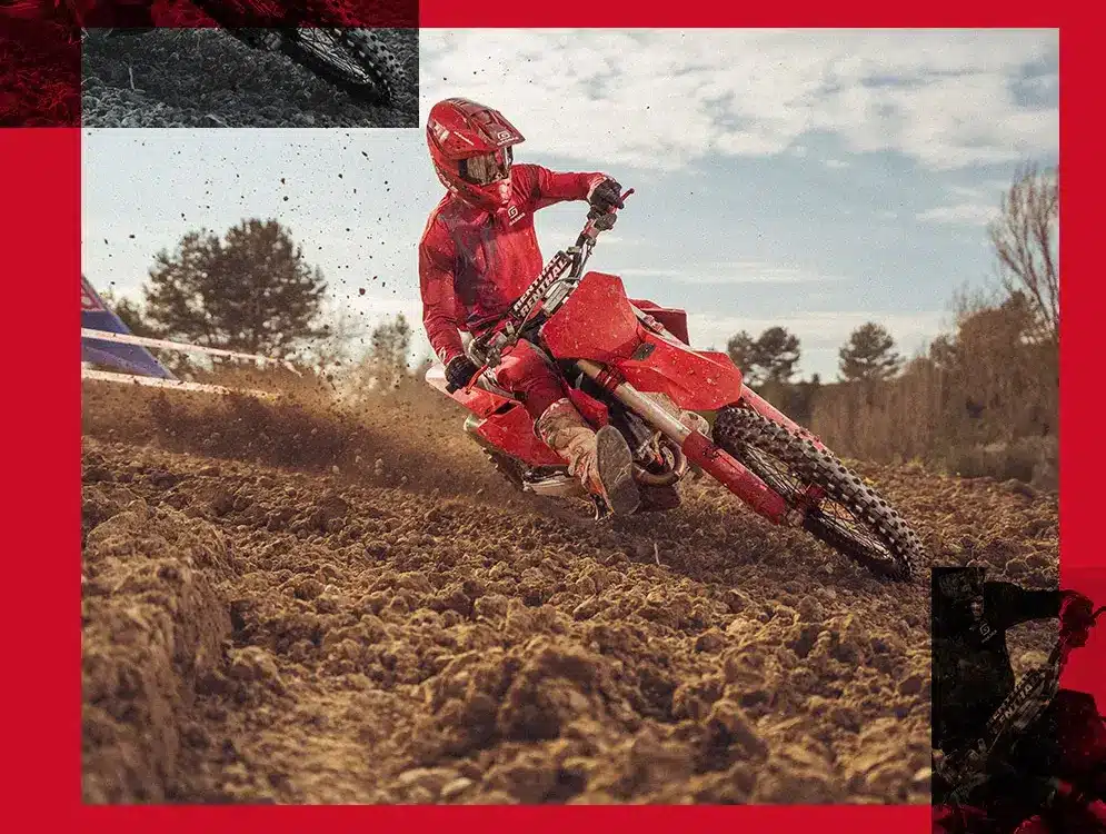 Fahrer auf einer GASGAS MC 450F 2026 Motocross-Maschine auf schlammiger Strecke.