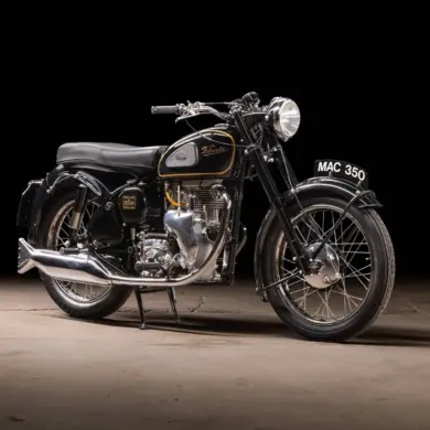 Velocette MAC 350 Baujahr 1953, restauriertes klassisches britisches Motorrad in schwarzem Lack mit goldenen Linien