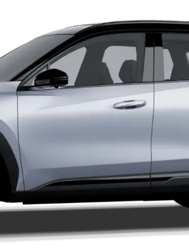 Der Geely Starray als silberner SUV in Seitenansicht, mit modernen Designelementen und großformatigen Leichtmetallrädern.