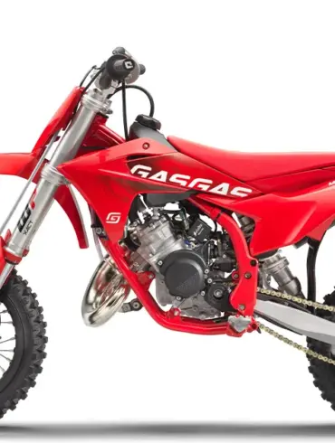 Rote GasGas MC 50 Motocross-Maschine für Kinder, Modell 2026, im Profil.