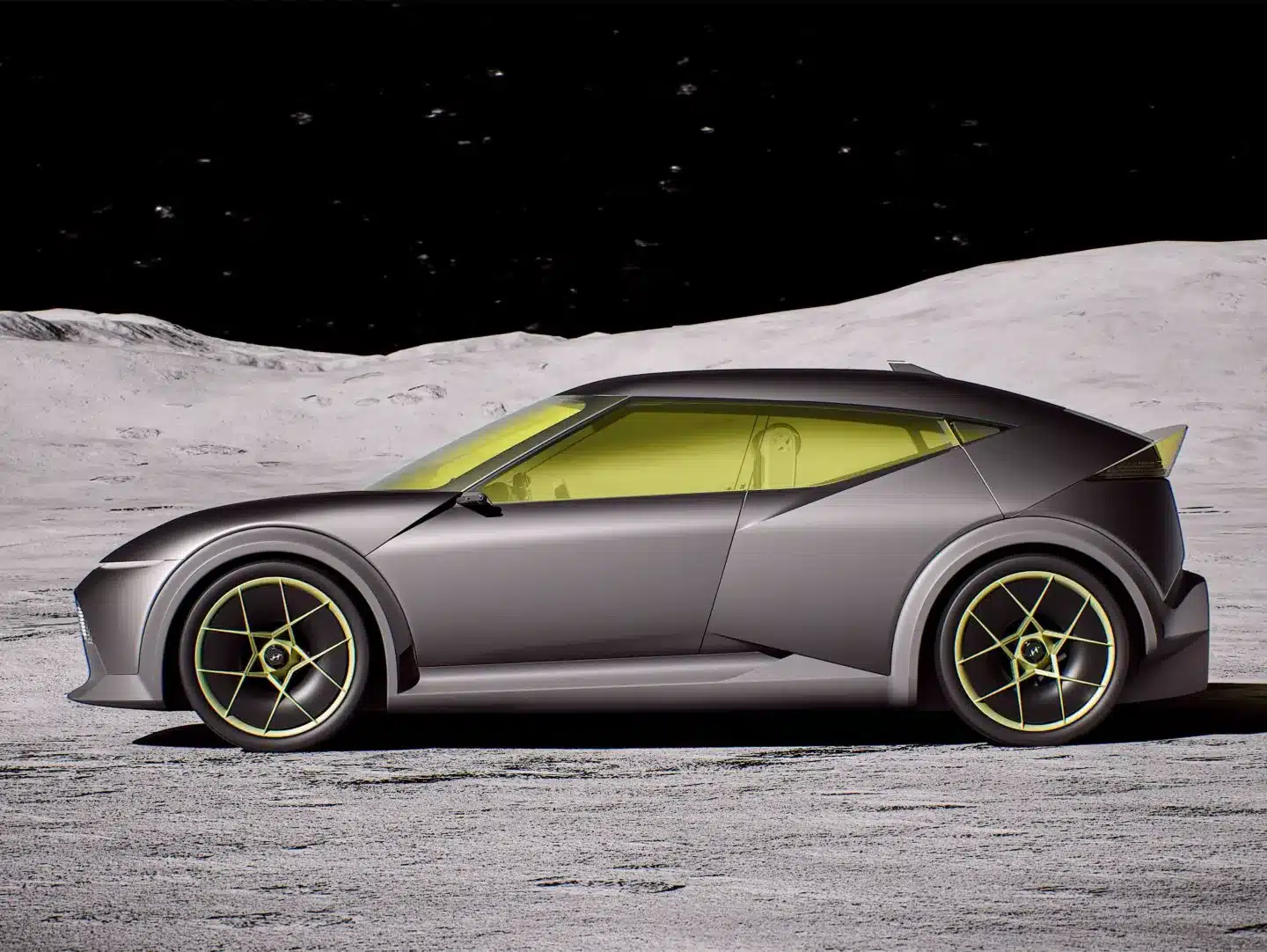 Seitenansicht des Hyundai Concept THREE Konzeptfahrzeugs mit sportlicher Silhouette und gelb getönten Scheiben.