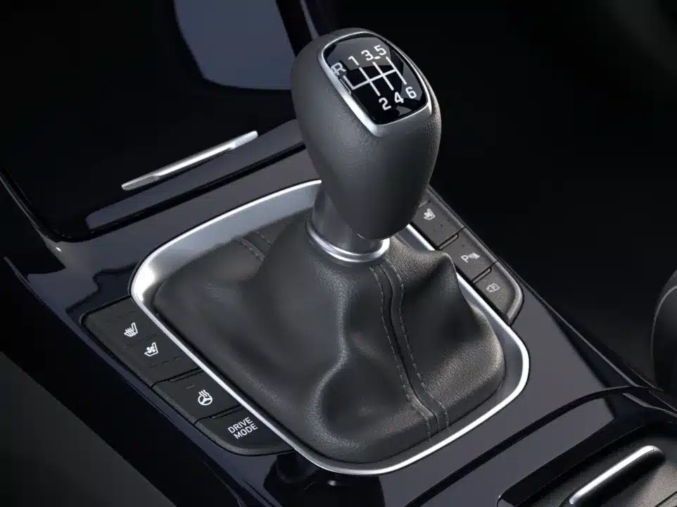 6-Gang-Schalthebel im Hyundai i30 Kombi Innenraum