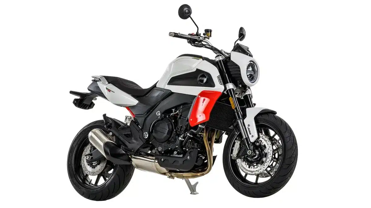 JAWA JD 750 Retro Motorrad in weißer Lackierung, klassische Linien, runder Scheinwerfer, moderner Zweizylindermotor