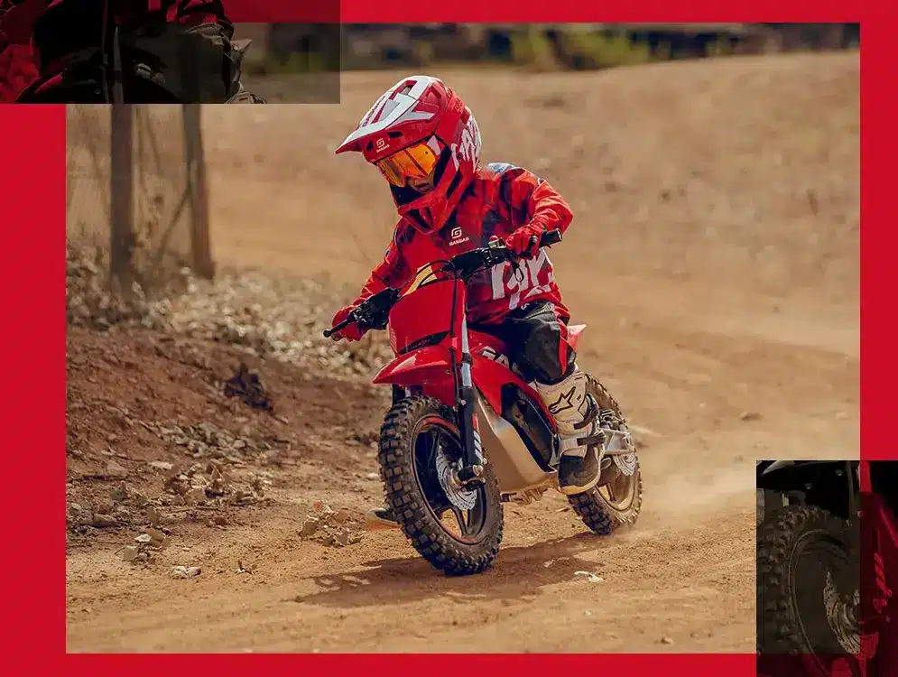 Kind auf GASGAS MC-E 2 2025 Elektro-Kindermotorrad bei einer Geländefahrt