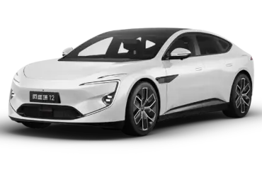Avatr 12 Gran Coupé in weiß, Vorderansicht, mit aerodynamischem Fastback-Design ohne Heckscheibe.