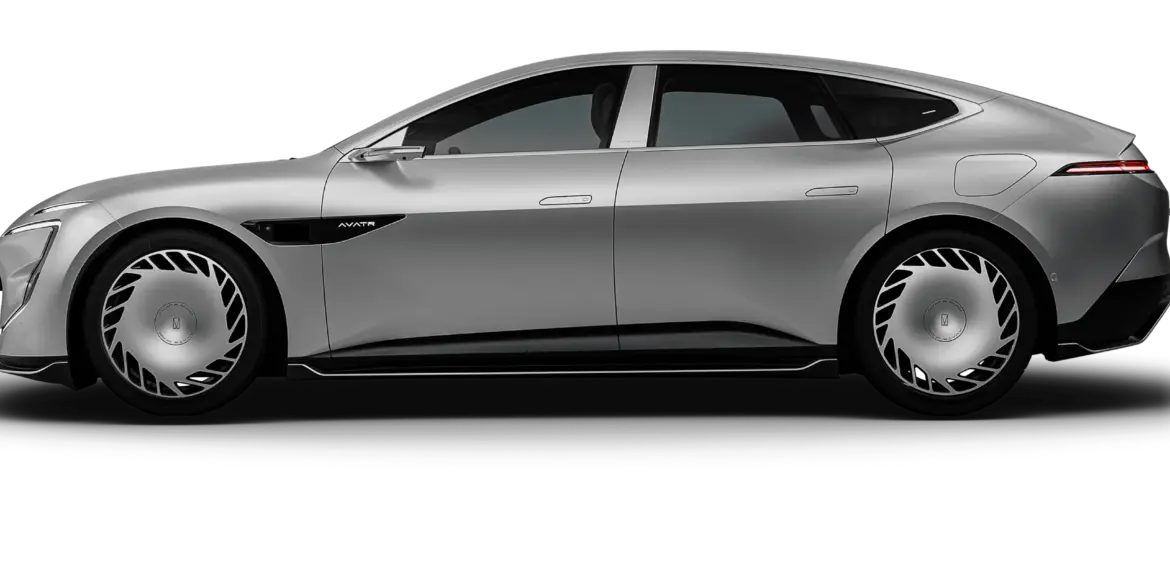 Seitenansicht des elektrischen Luxus-Viersitzers AVATR 012 in Silber