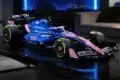 Das BWT Alpine Formula Team Car als Klemmbausteinmodell im Maßstab 1:8 auf einem Tisch