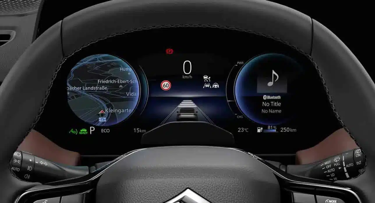 Digitales Kombiinstrument mit Navi, Musiksteuerung und Fahranzeige im Auto