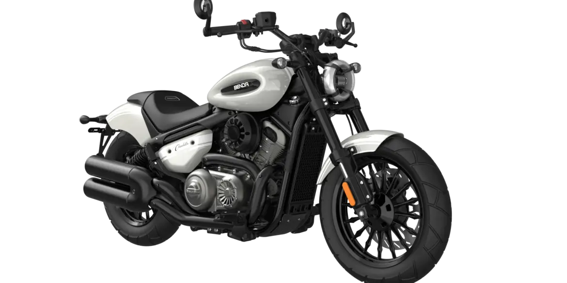 Chinchilla 350 CVT NEO Motorrad in Weiß aus seitlicher Perspektive