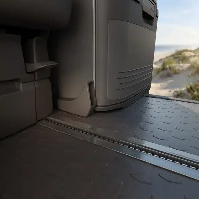 Boden und Fußmattenbereich im Volkswagen California Ocean „Generation“ Wohnmobil