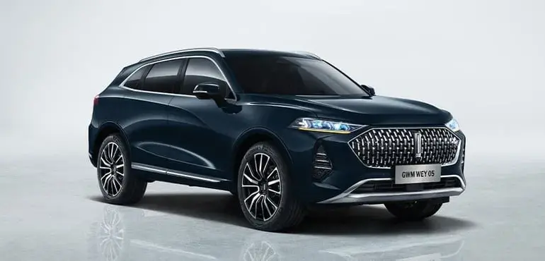 GWM WEY 05 Plug-in-Hybrid SUV in Seitenansicht vor hellem Hintergrund