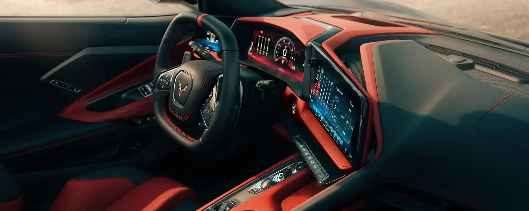 Innenraum der aktuellen Chevrolet Corvette mit sportlichem Lenkrad und Digitalinstrumenten