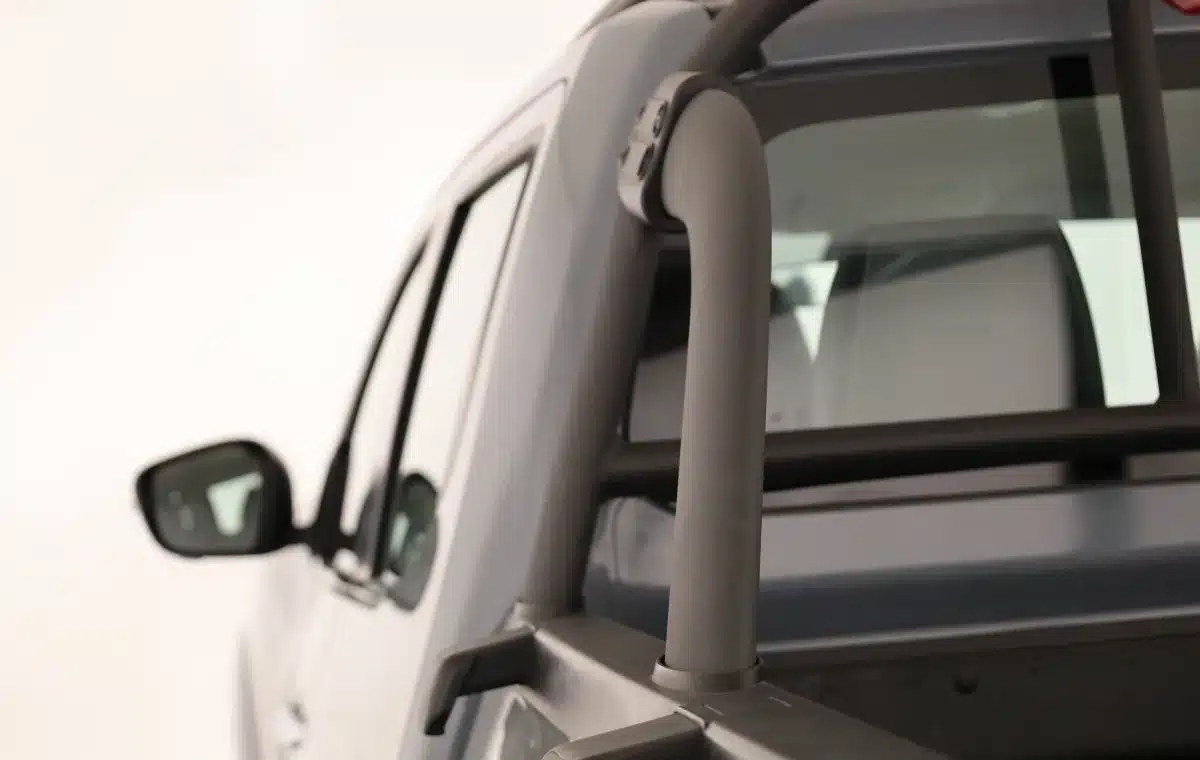 Detailaufnahme des Überrollbügels und der Ladefläche am DONGFENG Rich 6 Pick-up